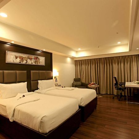 Vijayawāda Goutham Grand Hotel - Tenali מראה חיצוני תמונה