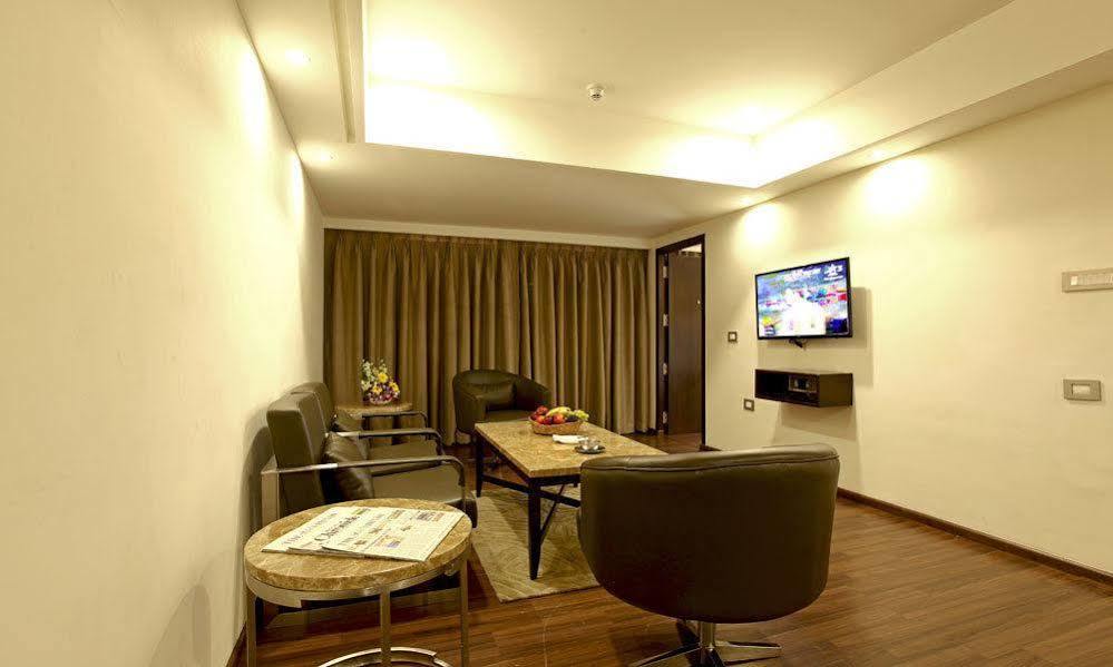 Vijayawāda Goutham Grand Hotel - Tenali מראה חיצוני תמונה